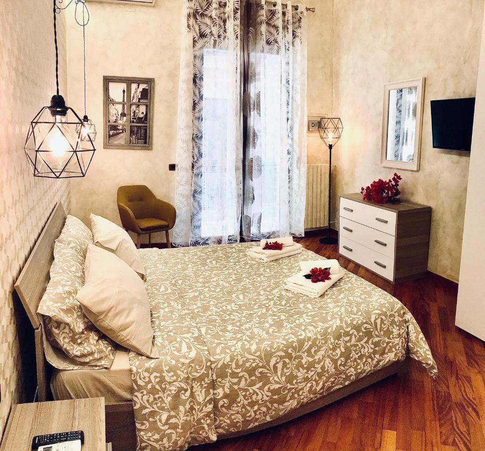Salerno Historic Center Lovely Flat Buitenkant foto